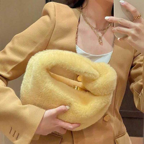 bottegas bags venetas raccoon plush bag for women in autumn and winter 22 new cute large capacity plush knotted jodie cloud portable bag ayw
bottegas bags venetas raccoon plush bag for women in autumn and winter 22 new cute large capacity plush knotted jodie cloud portable bag ayw