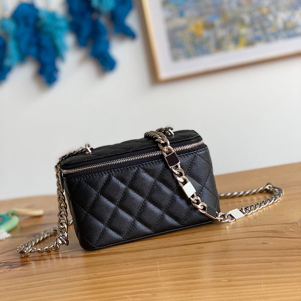 genuine leather handbag lady cosmetic bag 17cm fashion chain shoulder bag delicate knockoff super_bagss with box yc195
genuine leather handbag lady cosmetic bag 17cm fashion chain shoulder bag delicate knockoff super_bagss with box yc195