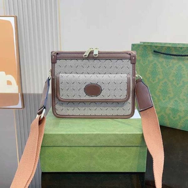 designer bag messenger bags women handbags fashion shoulder bag trend letters printing shopping crossbody bags lady purses wallet
designer bag messenger bags women handbags fashion shoulder bag trend letters printing shopping crossbody bags lady purses wallet