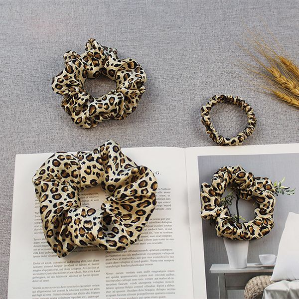 headwear hair accessories real silk scrunchies set leopard ties luxury elastic band tail holders sml size 230313
headwear hair accessories real silk scrunchies set leopard ties luxury elastic band tail holders sml size 230313