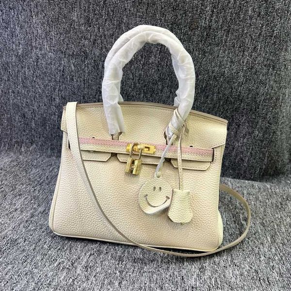 designer bag new lychee bag shoulder messenger bag fashion handbag large capacity women's bag
designer bag new lychee bag shoulder messenger bag fashion handbag large capacity women's bag