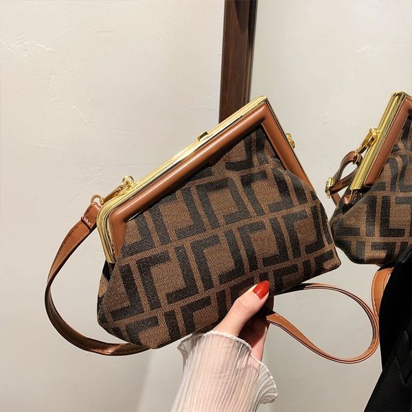 luxury quality stuff sacks designer luggage saccoche women handbags outdoor weekend bag cloud bags 832
luxury quality stuff sacks designer luggage saccoche women handbags outdoor weekend bag cloud bags 832