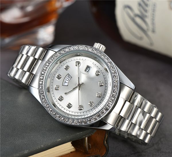 watches wristwatches full wrist male crystal style 40 mm date week luxury steel metal band quartz clock x293, Silver
watches wristwatches full wrist male crystal style 40 mm date week luxury steel metal band quartz clock x293, Silver