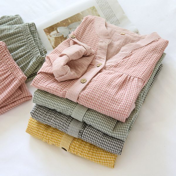 women's sleepwear spring and autumn ladies pajamas set 100%cotton gauze four seasons long-sleeved trousers two-piece simple plaid home, Black;red
women's sleepwear spring and autumn ladies pajamas set 100%cotton gauze four seasons long-sleeved trousers two-piece simple plaid home, Black;red