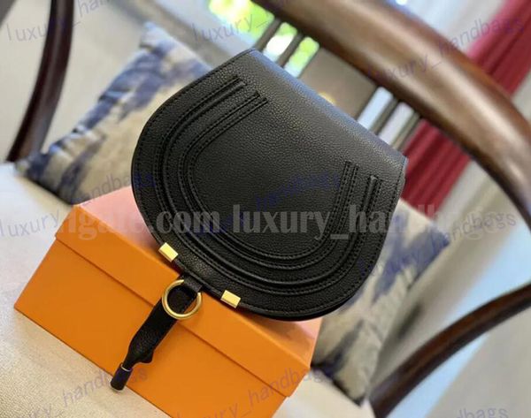 saddles bag handbag women shoulder bag luxury crossbody bag purse cowhide leather designer metal chain lock messenger bags
saddles bag handbag women shoulder bag luxury crossbody bag purse cowhide leather designer metal chain lock messenger bags