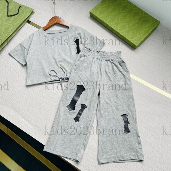 tide brand kid sports sets 2023ss preppy style tees brand designer boys t shirts shorts classic high-end children t-shirts with short pants, White
tide brand kid sports sets 2023ss preppy style tees brand designer boys t shirts shorts classic high-end children t-shirts with short pants, White