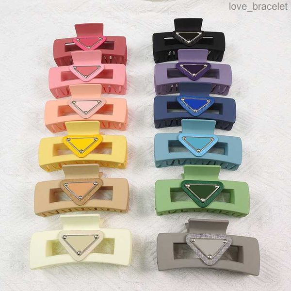 luxury geometric p letter frosting clamps women square triangle hair clips large hairpin crab solid color claw clip for girl designer, Silver
luxury geometric p letter frosting clamps women square triangle hair clips large hairpin crab solid color claw clip for girl designer, Silver