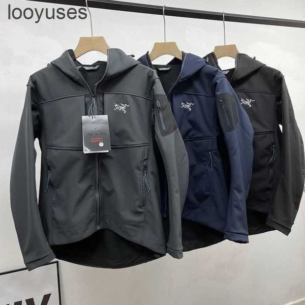 jacket arctery 2023 mens coat designer autumn men's bone-bird soft shell outdoor thermal insulation wind-proof splash-proof plush hoode, Black;brown
jacket arctery 2023 mens coat designer autumn men's bone-bird soft shell outdoor thermal insulation wind-proof splash-proof plush hoode, Black;brown