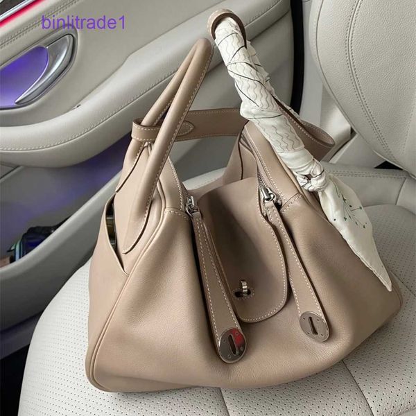 designer original bag the swift on cowhide lindys head layer 26cm doctor fashion medicine box female portable one-shoulder tote underarm of
designer original bag the swift on cowhide lindys head layer 26cm doctor fashion medicine box female portable one-shoulder tote underarm of