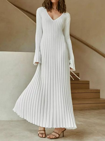 party dresses winter sweater dress for women elegant long sleeve knitted maxi dress christmas club party outfits lady white vestido 230314, White;black
party dresses winter sweater dress for women elegant long sleeve knitted maxi dress christmas club party outfits lady white vestido 230314, White;black