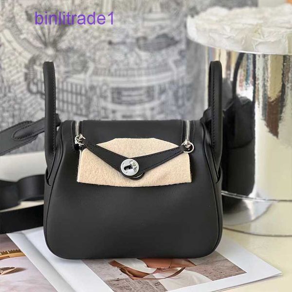 designer original headwear 2023 women's new swift tote cowhide mini lindys bag pillow single-shoulder diagonal doctor of sale k5mm
designer original headwear 2023 women's new swift tote cowhide mini lindys bag pillow single-shoulder diagonal doctor of sale k5mm