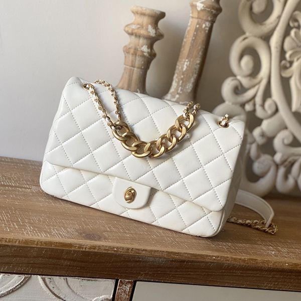 1:1 quality designer fashion flap bag 25cm luxurious genuine leather crossbody bag with box mc160
1:1 quality designer fashion flap bag 25cm luxurious genuine leather crossbody bag with box mc160