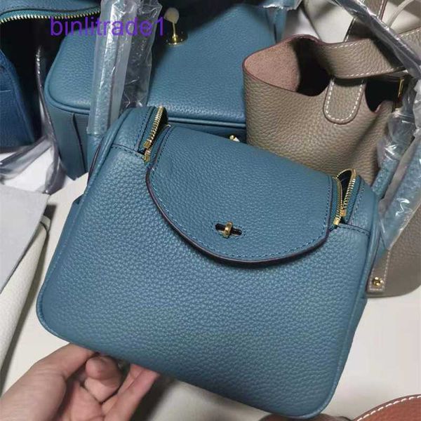 designer original new women's bag mini lindys 2023 h family leather doctor single shoulder diagonal cross hand pillow medicine 1 of sal
designer original new women's bag mini lindys 2023 h family leather doctor single shoulder diagonal cross hand pillow medicine 1 of sal