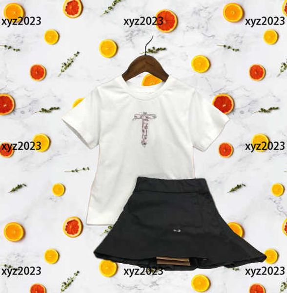 luxury kids clothes child sets baby products 2pcs brother and sister suit letter logo printed tshirt and skirt bottom new arrival size 10016, White
luxury kids clothes child sets baby products 2pcs brother and sister suit letter logo printed tshirt and skirt bottom new arrival size 10016, White
