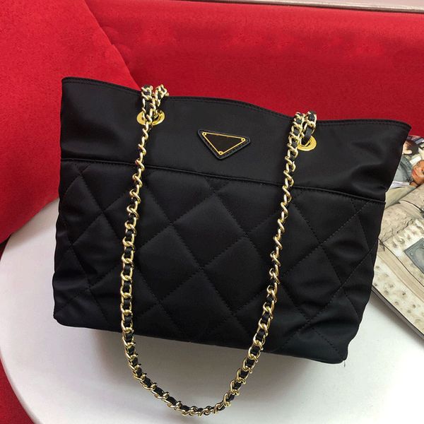 capless chain shoulder bag classic rhombus pattern middle ancient nylon underarm bags cross body bag large capacity wandering tote bags
capless chain shoulder bag classic rhombus pattern middle ancient nylon underarm bags cross body bag large capacity wandering tote bags