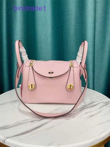designer original bag 2023 medicine new pillow lindys togo pattern head layer cow leather portable shoulder messenger double bandwidth of sa
designer original bag 2023 medicine new pillow lindys togo pattern head layer cow leather portable shoulder messenger double bandwidth of sa