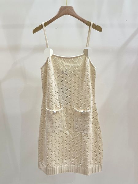 308 2023 runway dresses spring summer brand same style dress black white short sleeve crew neck yellow empire white black fashion womens
308 2023 runway dresses spring summer brand same style dress black white short sleeve crew neck yellow empire white black fashion womens