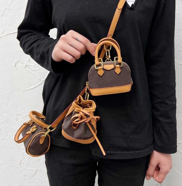 evening bags evening bags lady famous designer wallets three-piece set mini letter locked shoulder bags practical casual light hasp flap wom
evening bags evening bags lady famous designer wallets three-piece set mini letter locked shoulder bags practical casual light hasp flap wom
