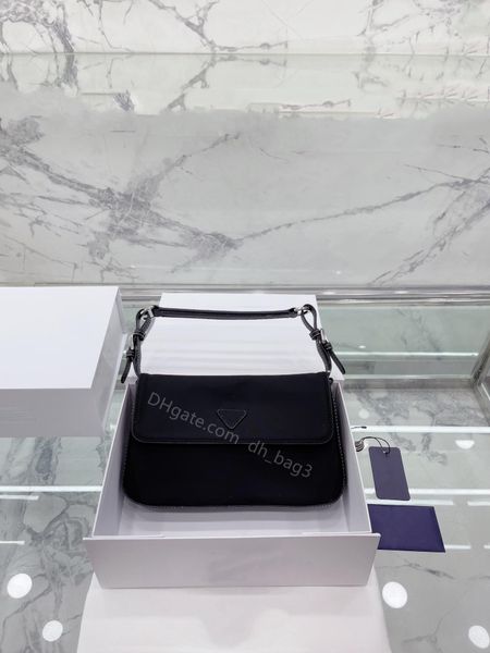 summer fashion bag luxury crossbody bag designer underarm bag handbag purse one shoulder backpack clamshell waterproof canvas fabric clamshe
summer fashion bag luxury crossbody bag designer underarm bag handbag purse one shoulder backpack clamshell waterproof canvas fabric clamshe