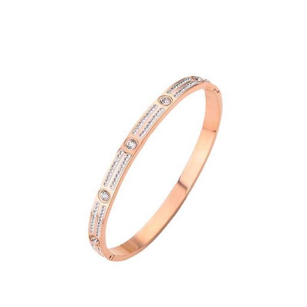 original products card mantianxing two row diamond bracelet fashion new style titanium rose gold73ny, Black
original products card mantianxing two row diamond bracelet fashion new style titanium rose gold73ny, Black