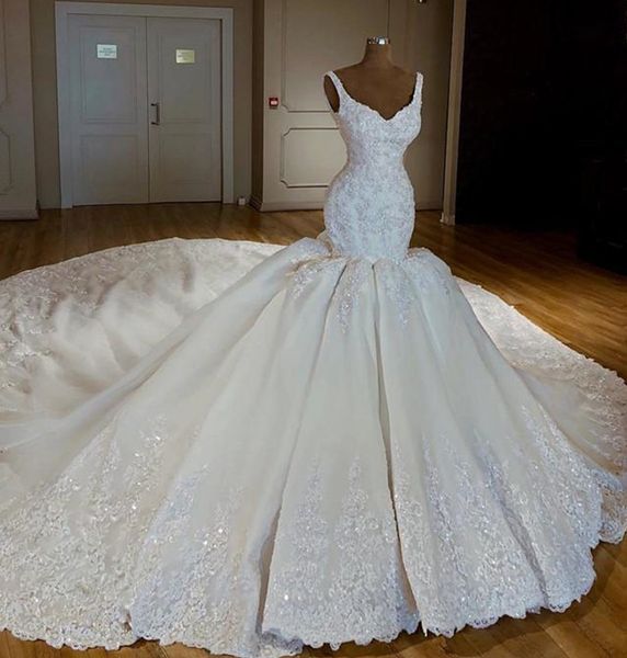 luxury abiye mermaid wedding dress 2023 v-neck lace bridal gowns with long watteau train beaded lace crystal dubai casamento, White
luxury abiye mermaid wedding dress 2023 v-neck lace bridal gowns with long watteau train beaded lace crystal dubai casamento, White