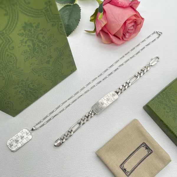 fashion bee pendants necklaces men women designer silver stainless steel necklace bracelet set womens luxury jewelry
fashion bee pendants necklaces men women designer silver stainless steel necklace bracelet set womens luxury jewelry