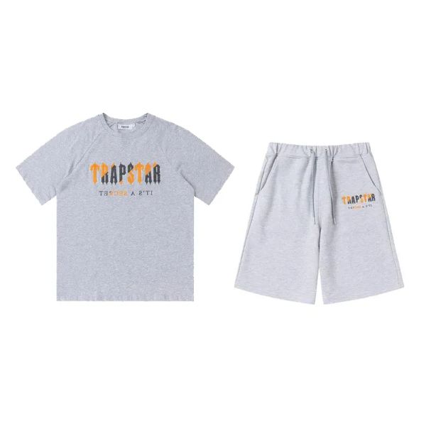 2023 summer men t-shirts trapstar t shirt designer shirts print letter luxury black white rainbow color sports fashion cotton short sleeve s, White;black
2023 summer men t-shirts trapstar t shirt designer shirts print letter luxury black white rainbow color sports fashion cotton short sleeve s, White;black