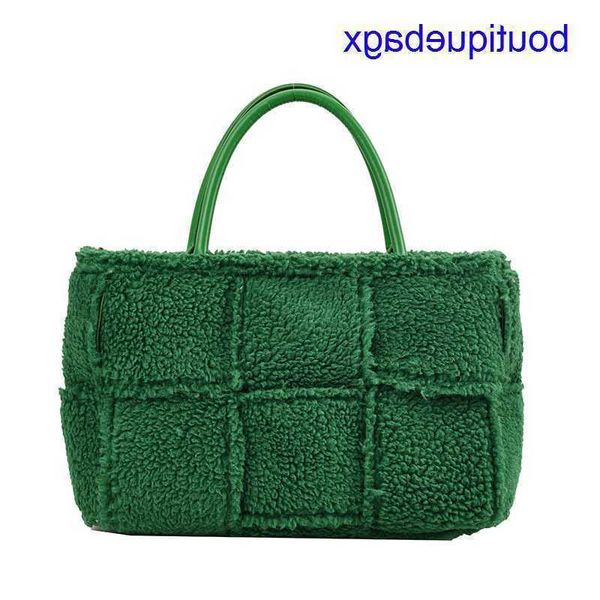 luxury bottegss venetss arco evening bags online store plush design large capacity portable small bag crowd women's 2023 new fashi with
luxury bottegss venetss arco evening bags online store plush design large capacity portable small bag crowd women's 2023 new fashi with
