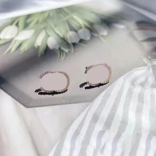 women designer stud 925 silver famous cubic zirconia dangle earring for ladies crystal rhinestone pearl earring studs earrings fashion jewel, Golden;silver
women designer stud 925 silver famous cubic zirconia dangle earring for ladies crystal rhinestone pearl earring studs earrings fashion jewel, Golden;silver