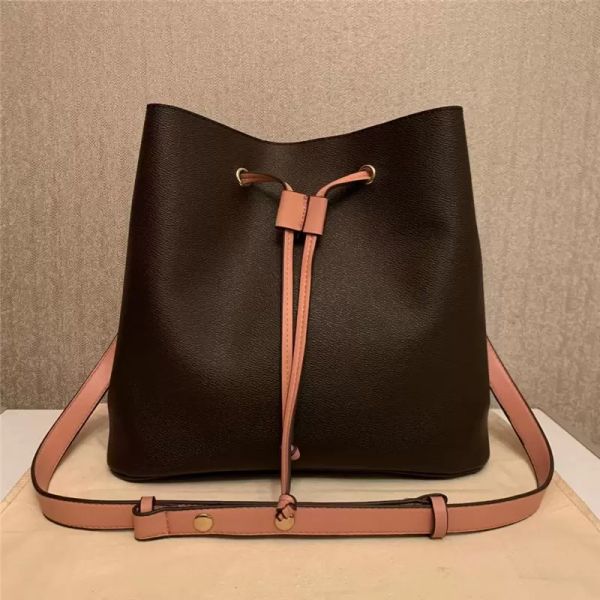designer famous handbags lady shoulder bags leather bucket bag women flower printing crossbody totes purse
designer famous handbags lady shoulder bags leather bucket bag women flower printing crossbody totes purse