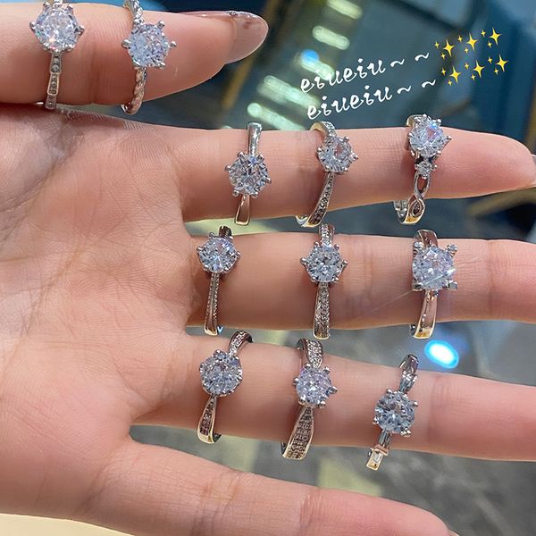 valentine's day fashion six-claw inlaid flash diamond ring light luxury temperament proposal female ring anchor same accessories
valentine's day fashion six-claw inlaid flash diamond ring light luxury temperament proposal female ring anchor same accessories