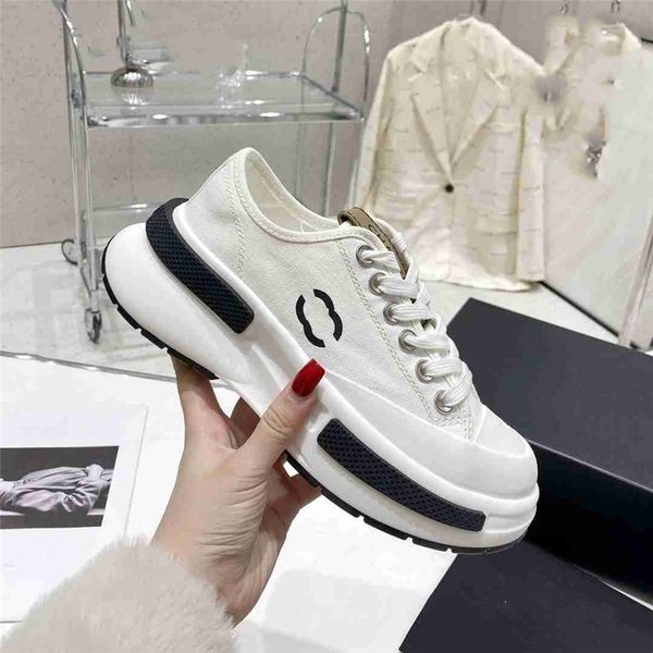 luxury design bowling shoes 2023 channel fashionable men's and women's letter logo casual outdoor sports shoes 03-03
luxury design bowling shoes 2023 channel fashionable men's and women's letter logo casual outdoor sports shoes 03-03