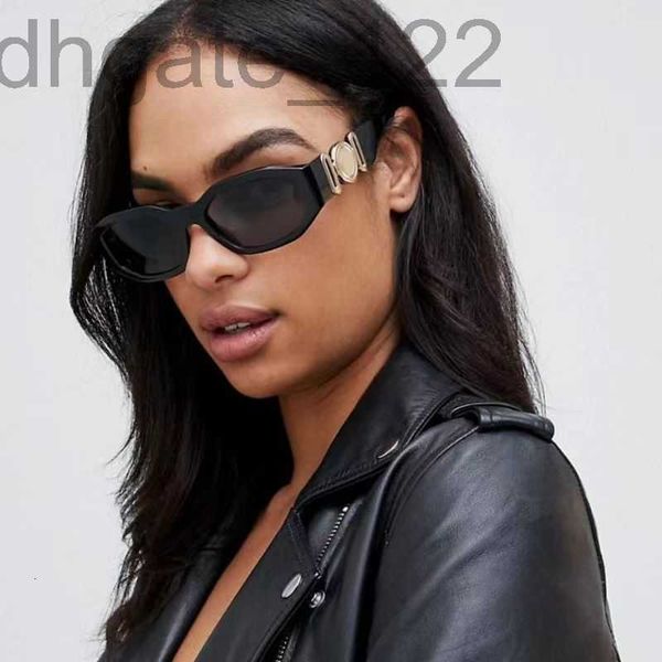 designer luxury sunglasses men's and women's fashion sunglass 2022 korean anti ultraviolet polarized big face eyeglass in summer e, White;black
designer luxury sunglasses men's and women's fashion sunglass 2022 korean anti ultraviolet polarized big face eyeglass in summer e, White;black
