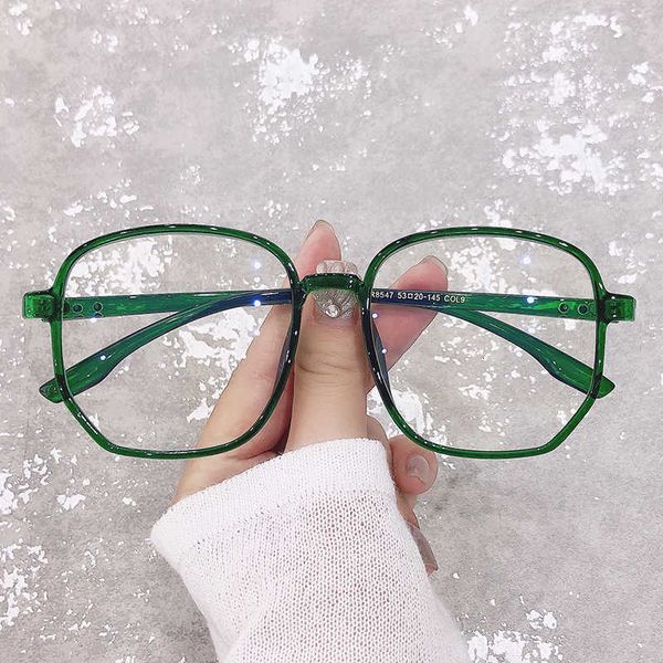 sunglasses blue light proof glasses for women can be equipped with round face men, White;black
sunglasses blue light proof glasses for women can be equipped with round face men, White;black