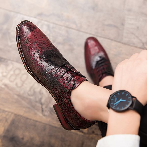 2023 new men's casual gold leather shoes classic embossed dress shoes man crocodile pattern party fashion shoes, Black;white
2023 new men's casual gold leather shoes classic embossed dress shoes man crocodile pattern party fashion shoes, Black;white