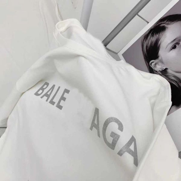 designer balencigas womant shirt high end fashion brand new paris gilded letter t-shirt sleeve women's round neck short balenciagas sle, White;black
designer balencigas womant shirt high end fashion brand new paris gilded letter t-shirt sleeve women's round neck short balenciagas sle, White;black