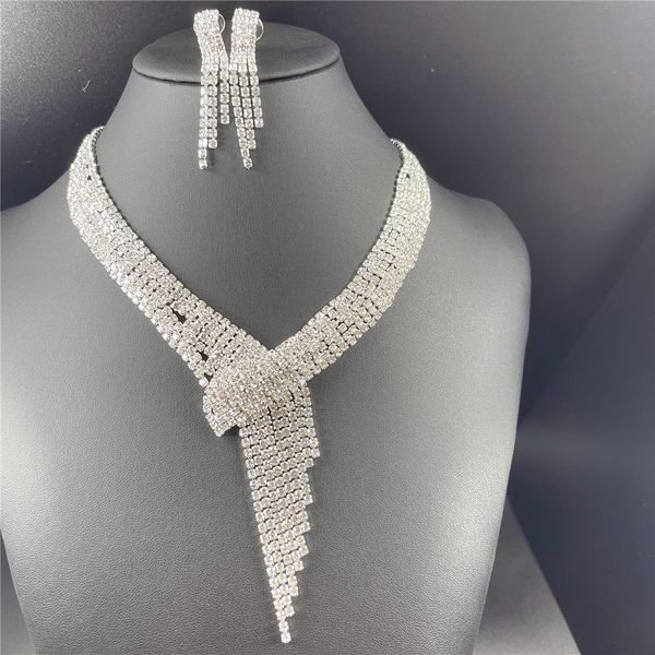 wedding jewelry sets fashion and romance bridal jewelry sets shiny crystal necklace earrings nigerian wedding party women exquisite jewelry, Slivery;golden
wedding jewelry sets fashion and romance bridal jewelry sets shiny crystal necklace earrings nigerian wedding party women exquisite jewelry, Slivery;golden