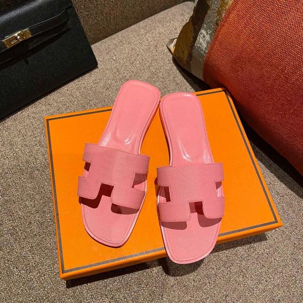 beach slippers classic flat heel summer women's shoes lazy designer fashion cartoon big toe leather women's shoes l bathroom women, Black
beach slippers classic flat heel summer women's shoes lazy designer fashion cartoon big toe leather women's shoes l bathroom women, Black