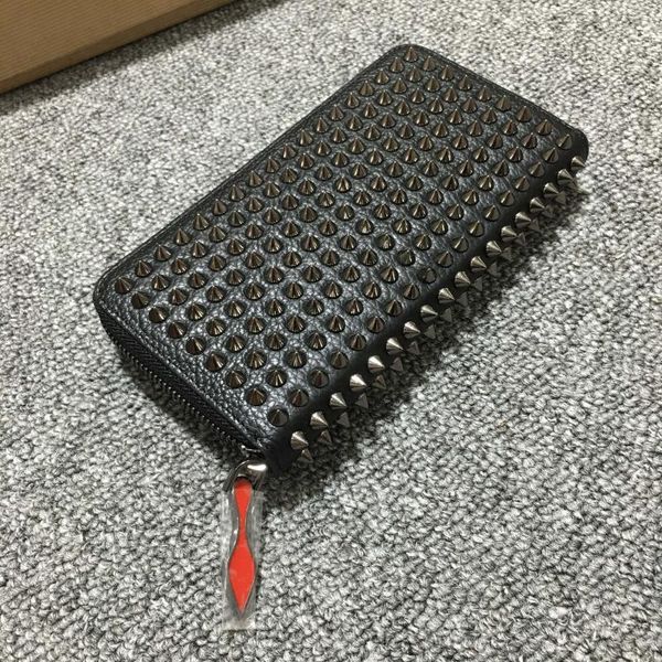 designer wallets panelled spiked clutch women men patent leather mixed color rivets bag clutches wallets lady long purses with spikes, Red;black
designer wallets panelled spiked clutch women men patent leather mixed color rivets bag clutches wallets lady long purses with spikes, Red;black