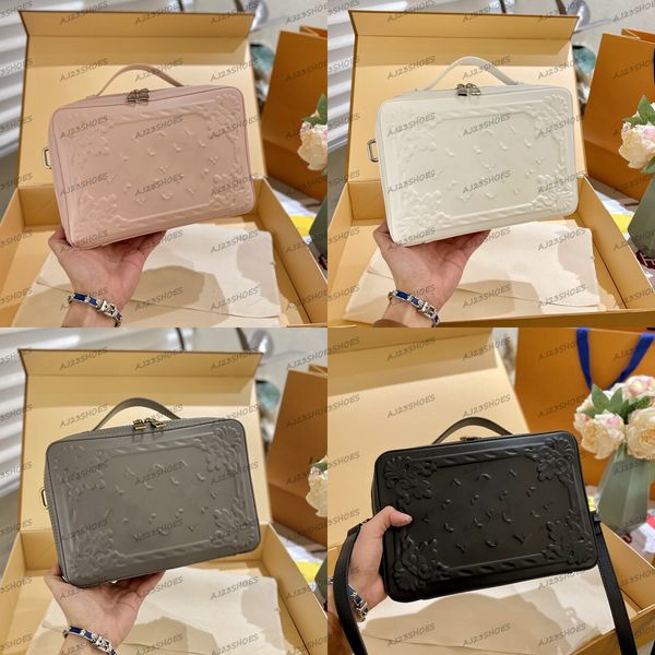 handle soft trunk bags ornaments shoulder bags embossed french castles designer monograms message crossbody luxury tote optic white
handle soft trunk bags ornaments shoulder bags embossed french castles designer monograms message crossbody luxury tote optic white