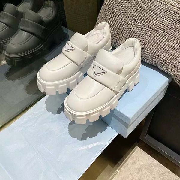 designer's elegant thick shoes summer fashion metal buckle women's bridal wedding office sandals size 35-40, with box, Black
designer's elegant thick shoes summer fashion metal buckle women's bridal wedding office sandals size 35-40, with box, Black
