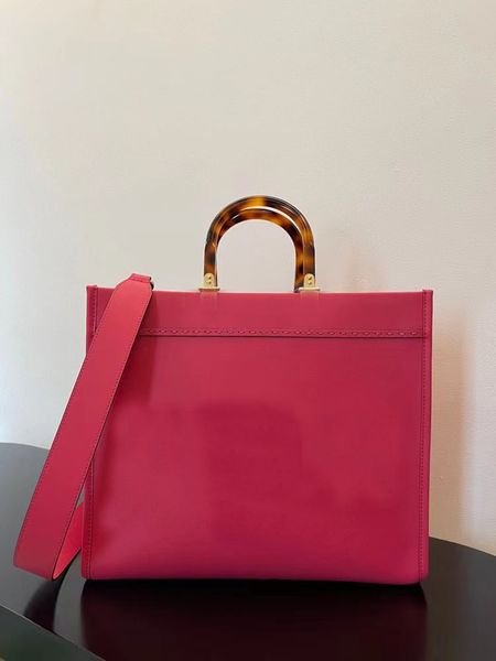 fashion handbag large capacity tote bag black genuine leather shoulder bag removable strap handle hand bags twist lock shopping bags purses
fashion handbag large capacity tote bag black genuine leather shoulder bag removable strap handle hand bags twist lock shopping bags purses