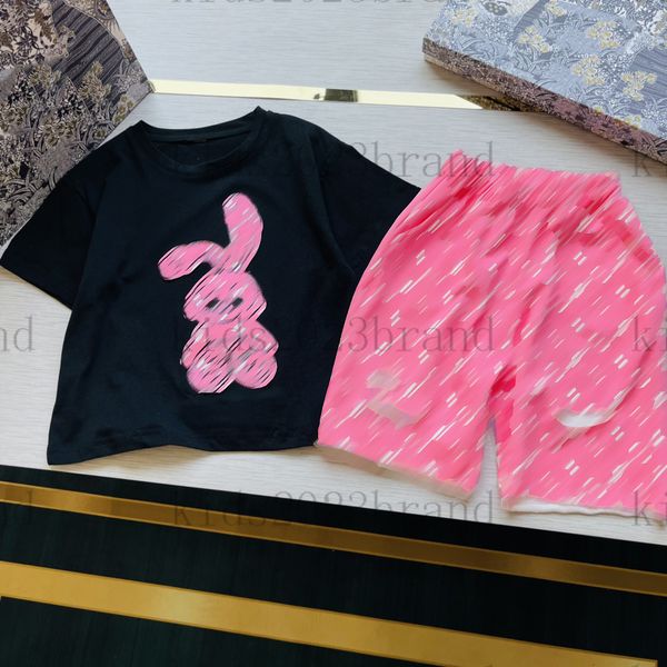 pink hole shorts kid t shirts sets 23ss preppy style sports tees brand designer boys t shirts shorts classic high-end children t-shirts with, White
pink hole shorts kid t shirts sets 23ss preppy style sports tees brand designer boys t shirts shorts classic high-end children t-shirts with, White