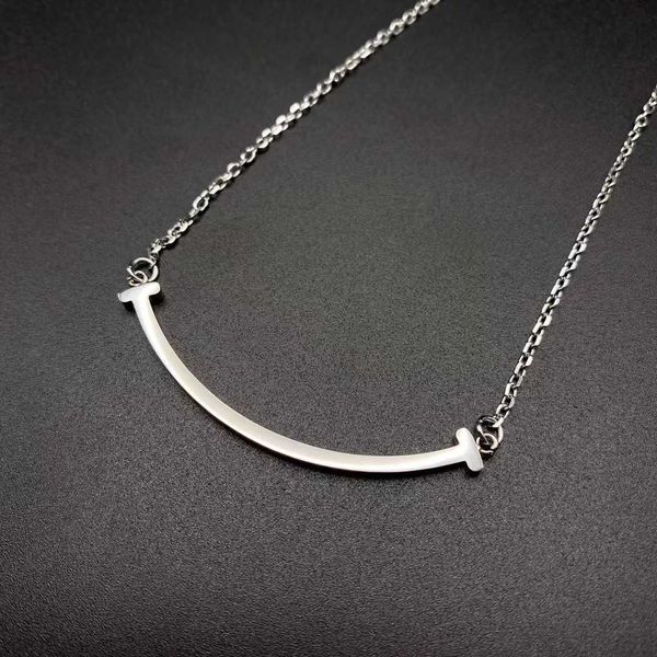 fgji designer net-red t family's smiling face rose gold female necklace slightly inlaid with diamond temperament versatile and simple c, Silver
fgji designer net-red t family's smiling face rose gold female necklace slightly inlaid with diamond temperament versatile and simple c, Silver