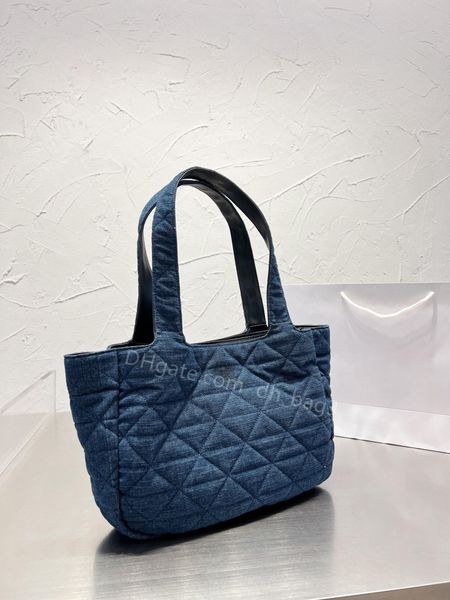 fashion shopping bag 2023 luxury one shoulder bag designer women's handbag crossbody purse denim leather large capacity elegant casual
fashion shopping bag 2023 luxury one shoulder bag designer women's handbag crossbody purse denim leather large capacity elegant casual