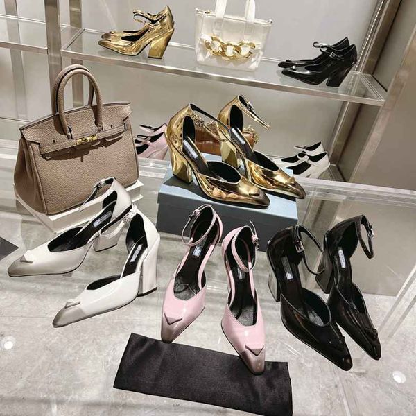 fashion new women pointed high heel sandals formal shoes inverted triangle bright leather metal buckle strap chunky heel gradual color chang, Black
fashion new women pointed high heel sandals formal shoes inverted triangle bright leather metal buckle strap chunky heel gradual color chang, Black