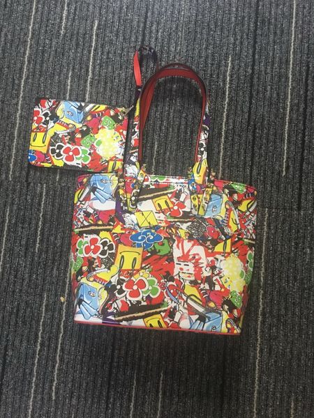 luxurys women bag doodling designer handbags totes composite brands handbag genuine leather purse shoulder bags for redsbottoms bags
luxurys women bag doodling designer handbags totes composite brands handbag genuine leather purse shoulder bags for redsbottoms bags