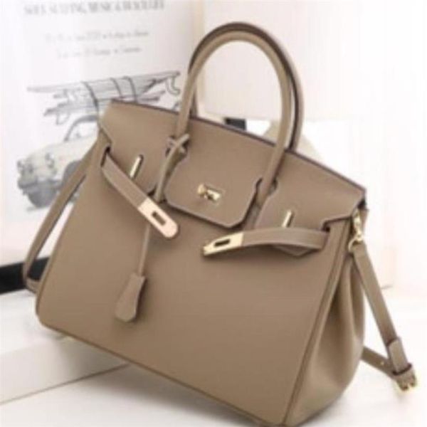 2021 women bags jet set ladies bags tassel handbags saddle chain bag fashion purse shoulder tote bag262h
2021 women bags jet set ladies bags tassel handbags saddle chain bag fashion purse shoulder tote bag262h