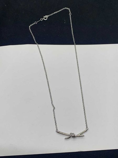 high-quality 22 new geometric knotted necklace women's smooth korean version with irregular knot collar chain, Silver
high-quality 22 new geometric knotted necklace women's smooth korean version with irregular knot collar chain, Silver