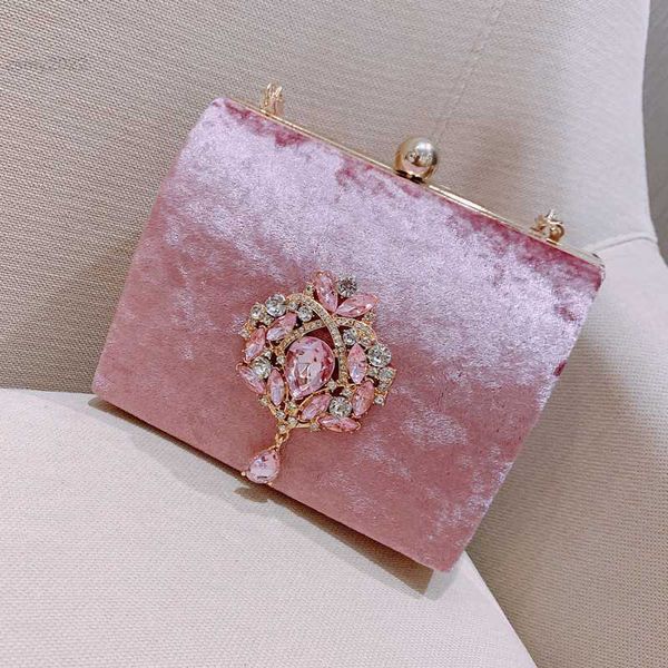 evening bags new luxury design boxed evening bag velvet retro square handbag female diamond clutch bag gold wedding party purse drop shippin
evening bags new luxury design boxed evening bag velvet retro square handbag female diamond clutch bag gold wedding party purse drop shippin